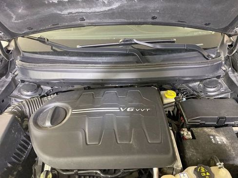 Used 2022 Jeep Cherokee Trailhawk w/ Sun, Sound & Nav Group image 16