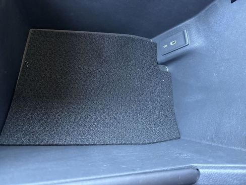 Certified 2025 Volkswagen Atlas Peak Edition SE image 40