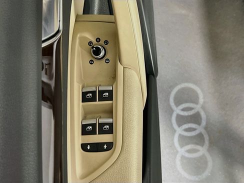 Used 2019 Audi Q5 2.0T Premium w/ Convenience Package AWD/4WD image 17