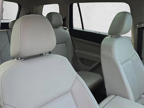 Used 2023 Volkswagen Atlas SE w/ Panoramic Sunroof Package image 22