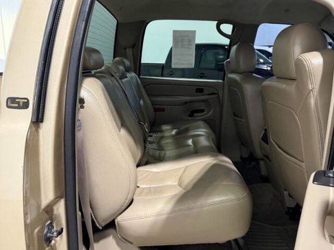 Used 2004 Chevrolet Silverado 3500 4x4 Crew Cab w/ Heavy-Duty Power Package image 16