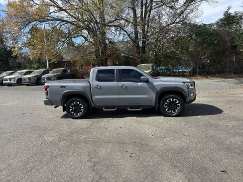 Used 2024 Nissan Frontier PRO-4X image 4