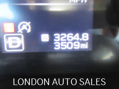 Used 2025 Subaru Outback Premium w/ Popular Package #1A AWD/4WD image 10