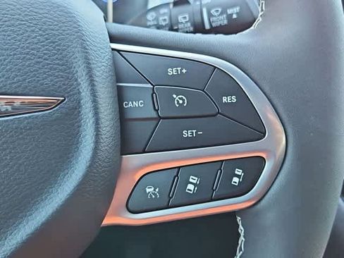 New 2026 Chrysler Pacifica Select FWD image 24