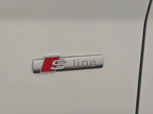 Used 2025 Audi Q5 2.0T Premium image 35