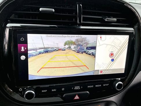 Certified 2024 Kia Soul EX image 28