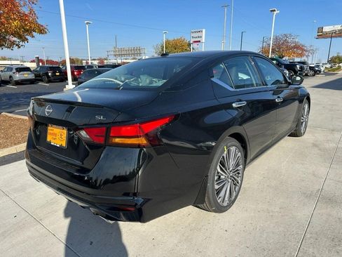 New 2025 Nissan Altima 2.5 SL image 3