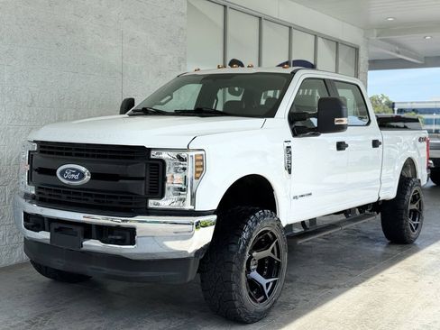 Used 2019 Ford F250 XL w/ Power Equipment Group AWD/4WD image 21