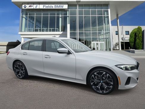 Used 2025 BMW 330i Sedan image 1