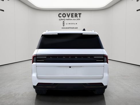 New 2026 Lincoln Navigator L Reserve image 5