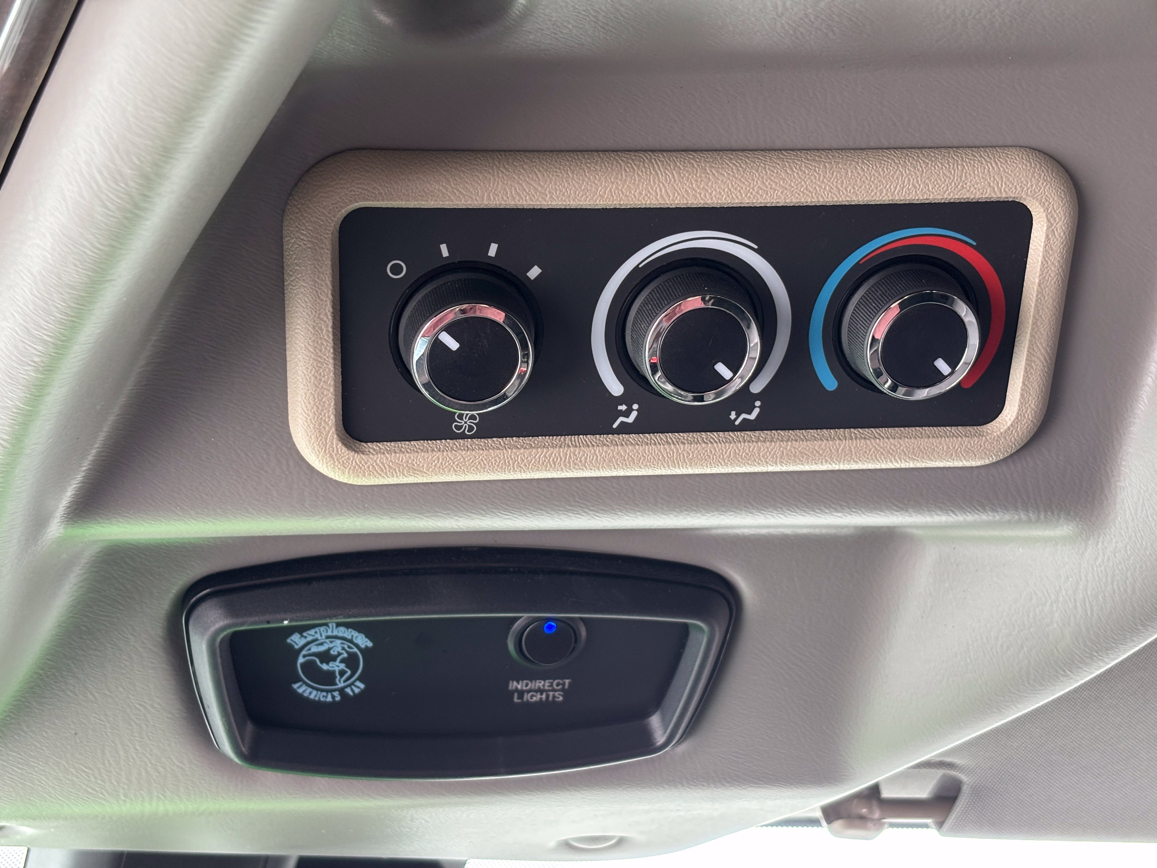 Used 2019 Chevrolet Express 2500 w/ Enhanced Convenience Package RWD image 41