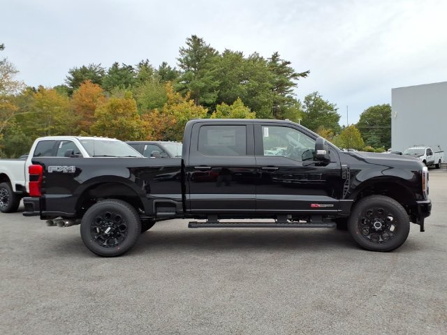 New 2027 Ford F350 Lariat w/ Black Appearance Package AWD/4WD image 3