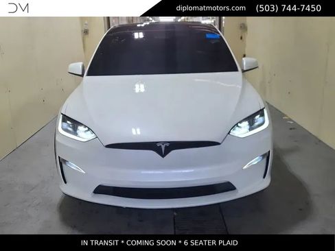 Used 2023 Tesla Model X Plaid image 2