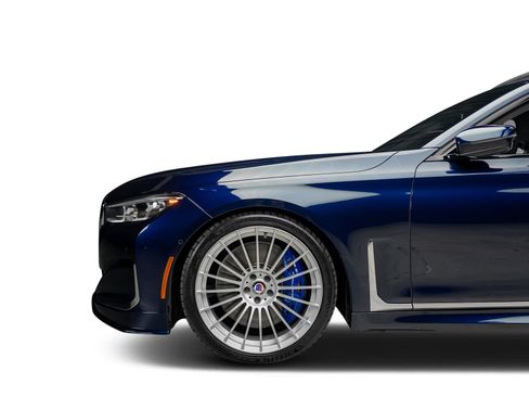 Used 2022 BMW ALPINA B7 xDrive AWD/4WD image 22