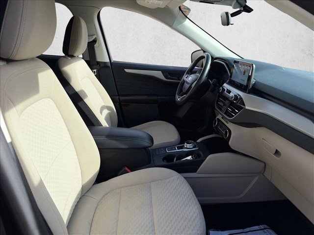 Used 2022 Ford Escape SE w/ SE Sport Appearance Package FWD image 25