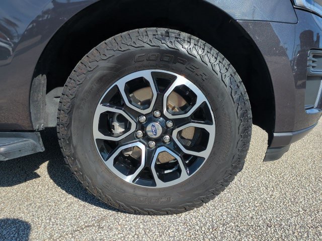 Certified 2024 Ford Expedition XLT RWD image 11