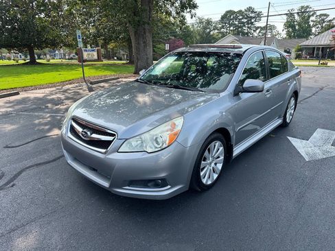 Used 2011 Subaru Legacy 2.5i Limited w/ Popular Equipment Group 2C AWD/4WD image 2