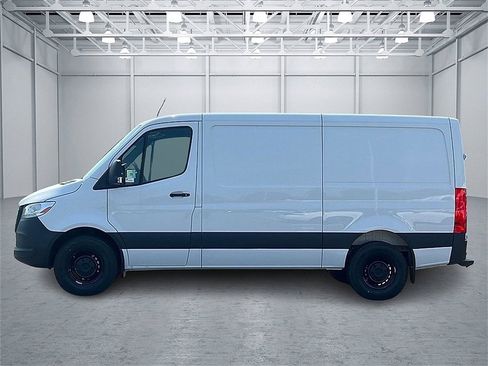 New 2025 Mercedes-Benz Sprinter 2500 image 2