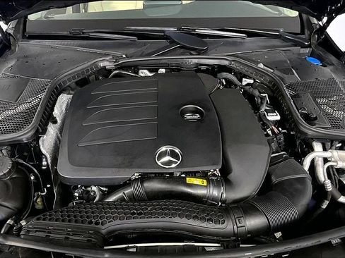 Used 2019 Mercedes-Benz C 300 4MATIC Sedan image 9