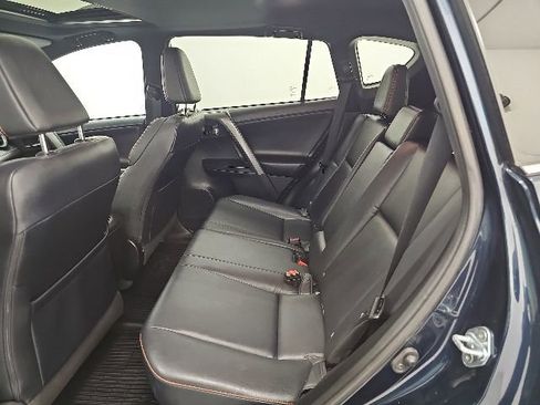 Used 2017 Toyota RAV4 SE AWD/4WD image 29