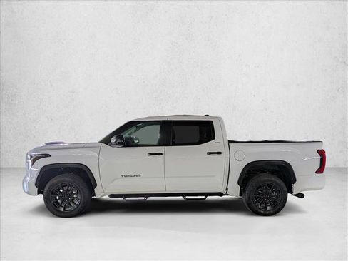 Used 2024 Toyota Tundra SR5 AWD/4WD image 9