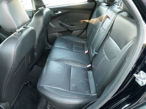 Used 2016 Ford Focus SE w/ Equipment Group 201A image 15