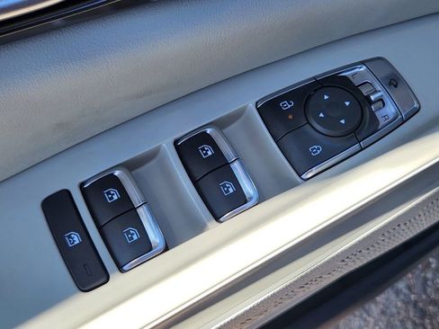 Certified 2025 Kia Carnival SX Prestige image 9