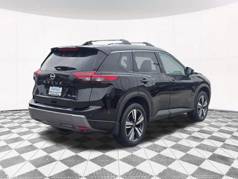 Used 2024 Nissan Rogue SL w/ SL Premium Package image 17