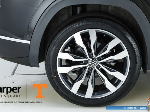 Used 2023 Volkswagen Atlas Cross Sport SEL Premium R-Line AWD/4WD image 52