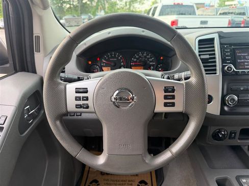 Used 2017 Nissan Frontier SV AWD/4WD image 26