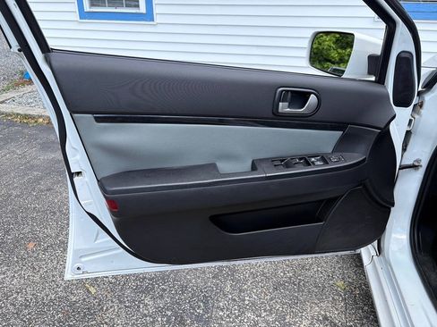 Used 2010 Mitsubishi Galant SE FWD image 13