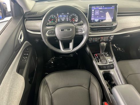 Used 2022 Jeep Compass Latitude w/ Sun and Sound Group AWD/4WD image 21