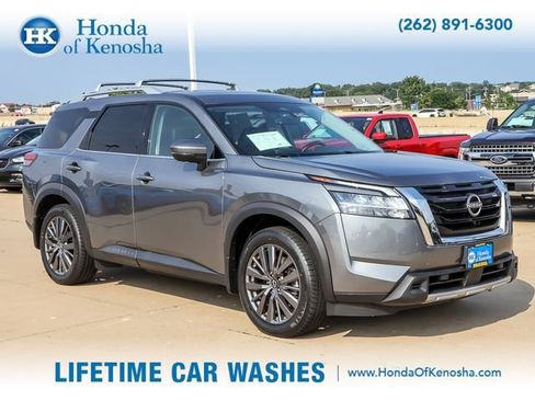Used 2024 Nissan Pathfinder SL w/ SL Premium Package AWD/4WD image 7