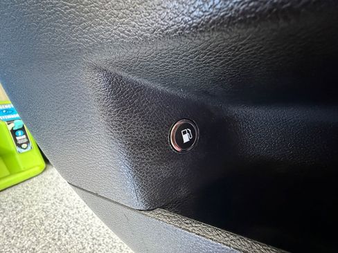 Used 2013 Dodge Charger SE w/ Sport Appearance Group RWD image 42