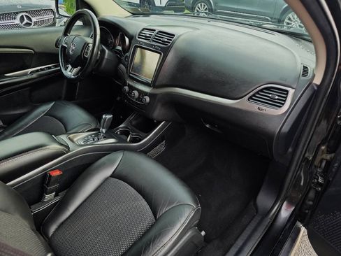 Used 2015 Dodge Journey Crossroad w/ Flexible Seating Group FWD image 33