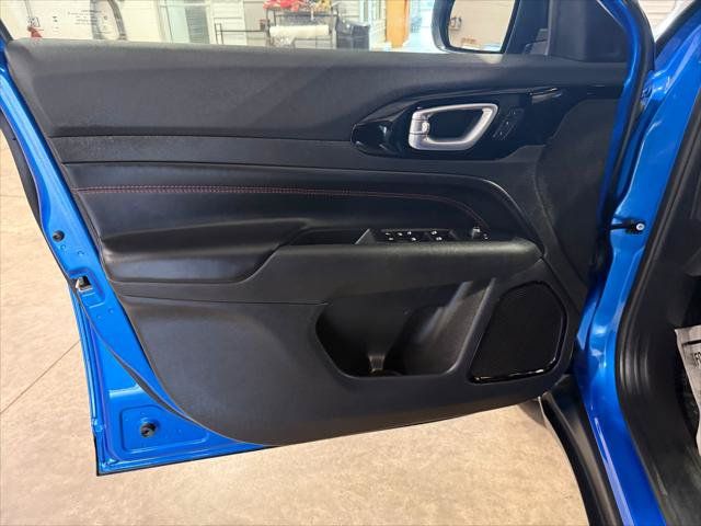 Certified 2024 Jeep Compass Trailhawk w/ Trailhawk Elite Group AWD/4WD image 36
