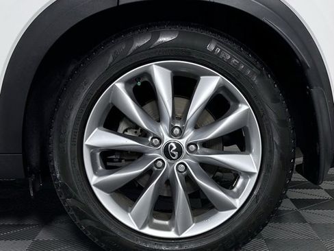 Used 2019 INFINITI QX50 Luxe w/ Navigation Package image 12