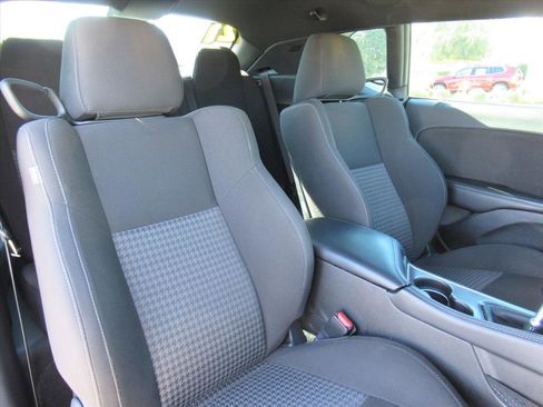 Used 2021 Dodge Challenger R/T image 9