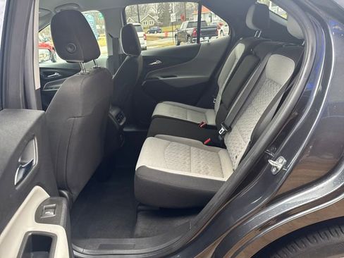 Used 2022 Chevrolet Equinox LT image 25