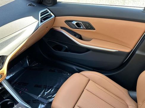 Certified 2025 BMW 330i xDrive Sedan w/ Convenience Package image 40
