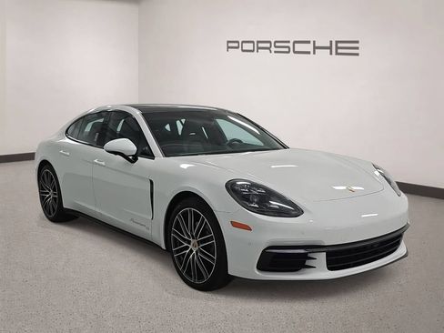 Used 2020 Porsche Panamera image 8