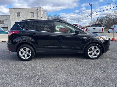 Used 2016 Ford Escape SE w/ Equipment Group 201A image 10