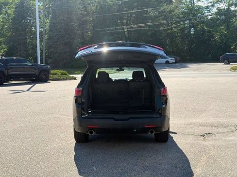 Certified 2023 Chevrolet Traverse LT w/ Midnight/Sport Edition AWD/4WD image 4