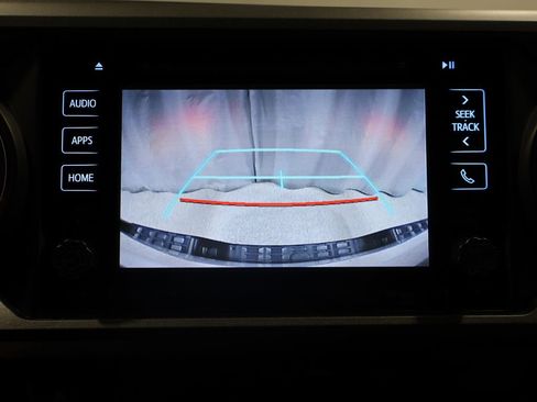 Used 2017 Toyota Tacoma TRD Off-Road w/ Tow Package (A/T) image 26