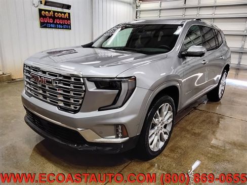Used 2025 GMC Acadia Denali w/ Super Cruise Package image 4