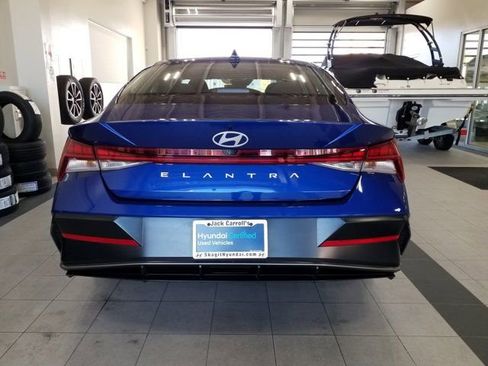 Certified 2025 Hyundai Elantra SEL w/ Cargo Package image 20