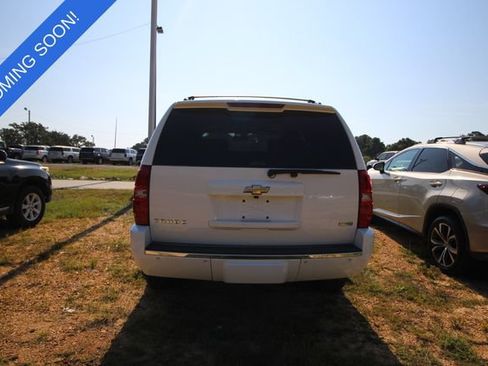 Used 2009 Chevrolet Tahoe LTZ AWD/4WD image 2