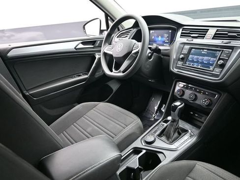 Used 2022 Volkswagen Tiguan S image 19