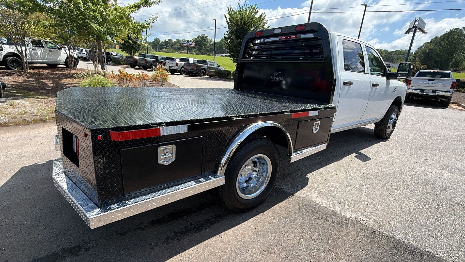 New 2026 RAM 3500 Tradesman w/ Chrome Appearance Group A AWD/4WD image 8