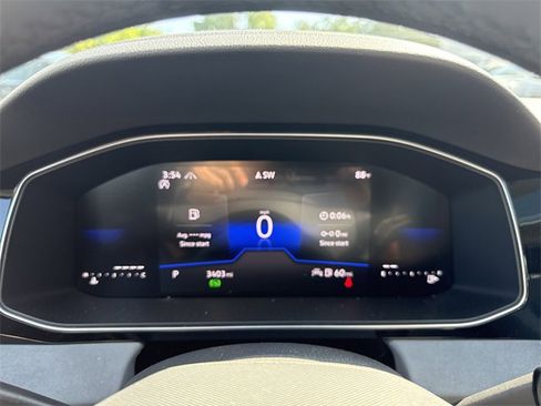 Used 2025 Volkswagen Jetta SE w/ Sunroof Package image 19